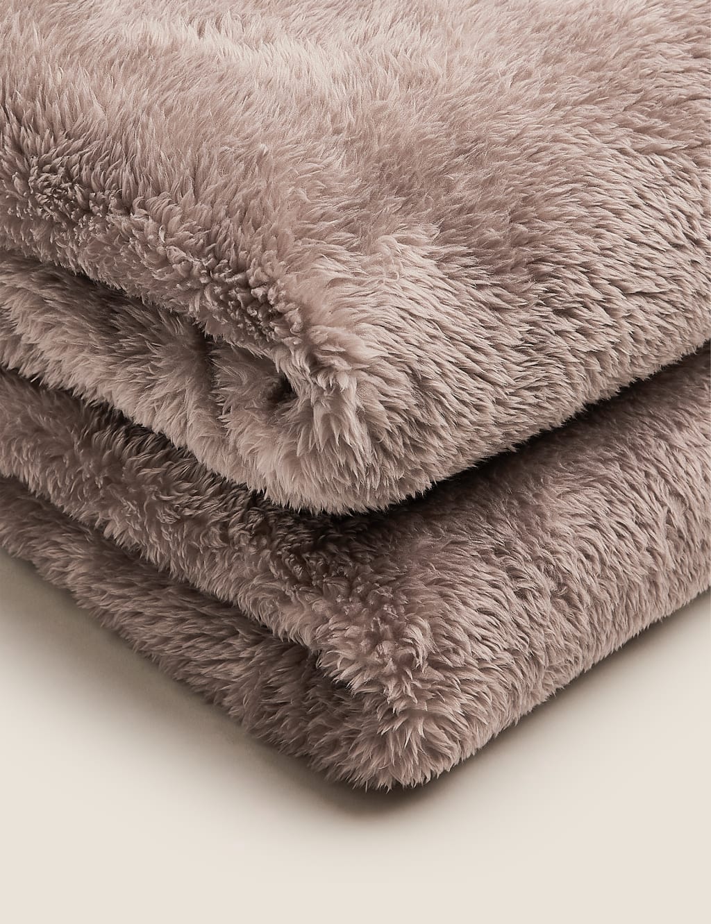 Luxury Fleece Throw 3 of 7