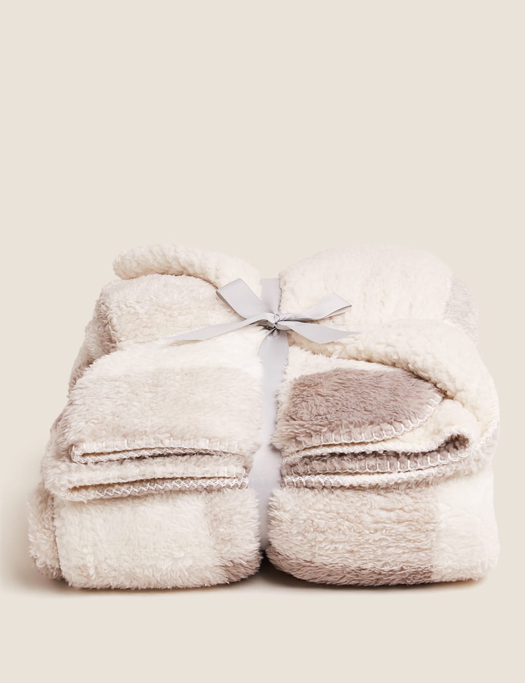 Luxury Fleece Throw 6 of 7