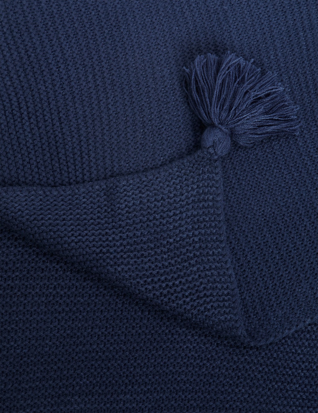 Knitted Tassel Throw 5 of 7