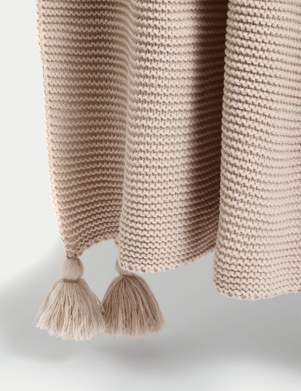 Knitted Tassel Throw 2 of 6