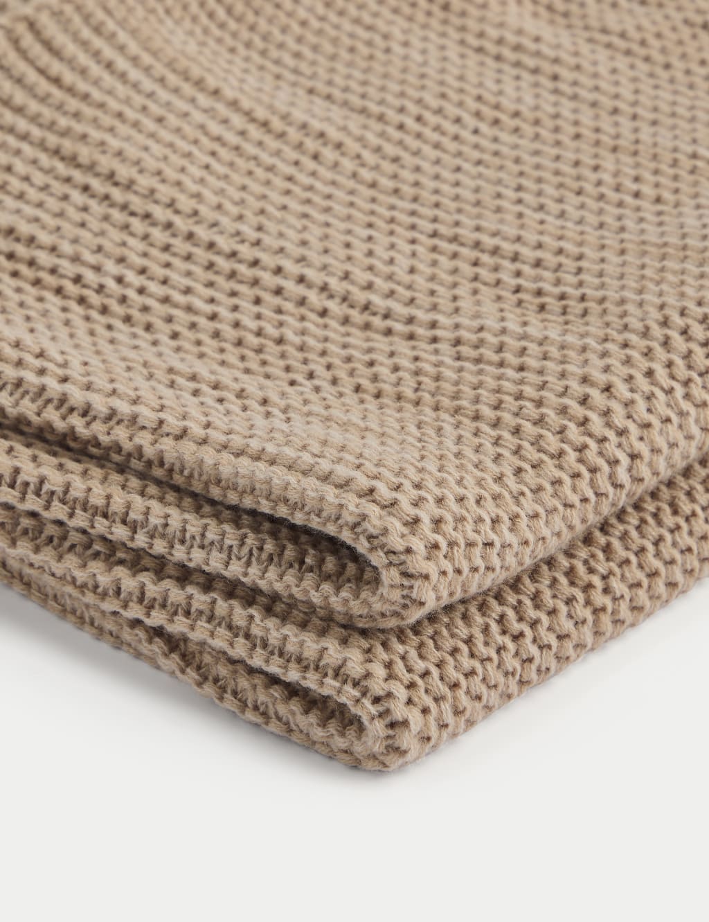 Knitted Tassel Throw 3 of 4
