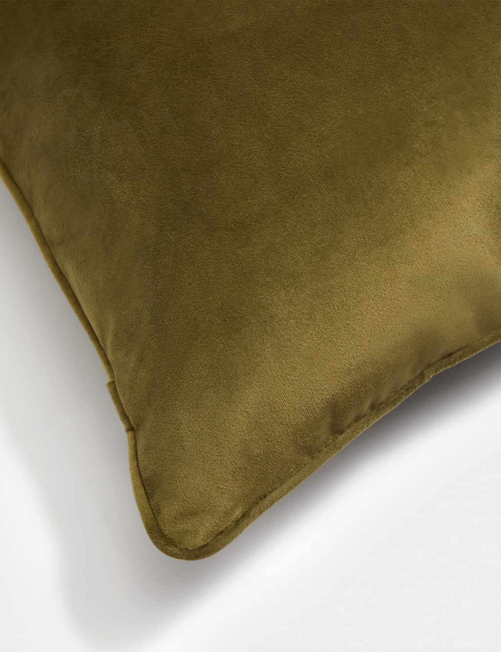 Velvet Piped Cushion 3 of 7