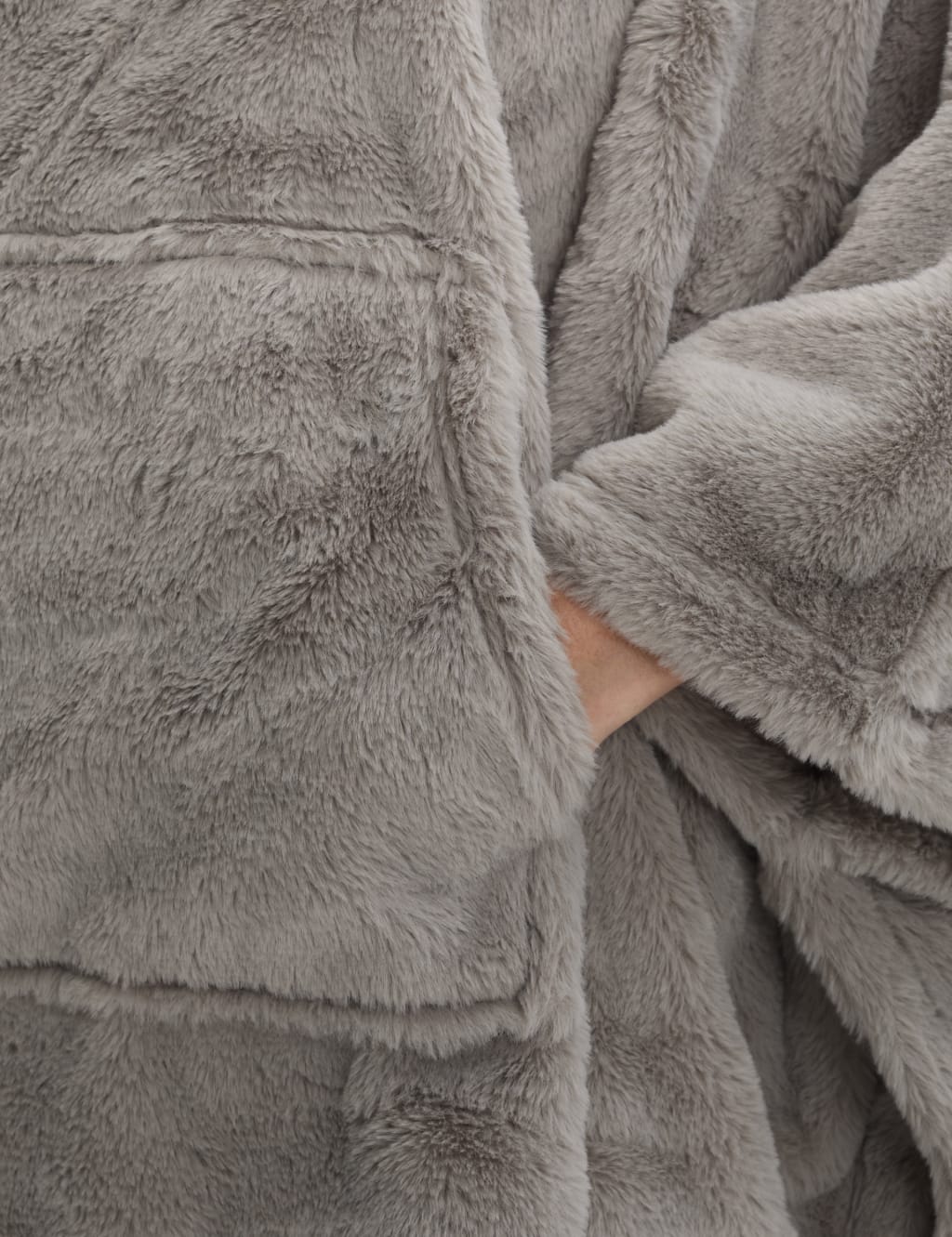 Kelly hoppen ruched faux fur throw online