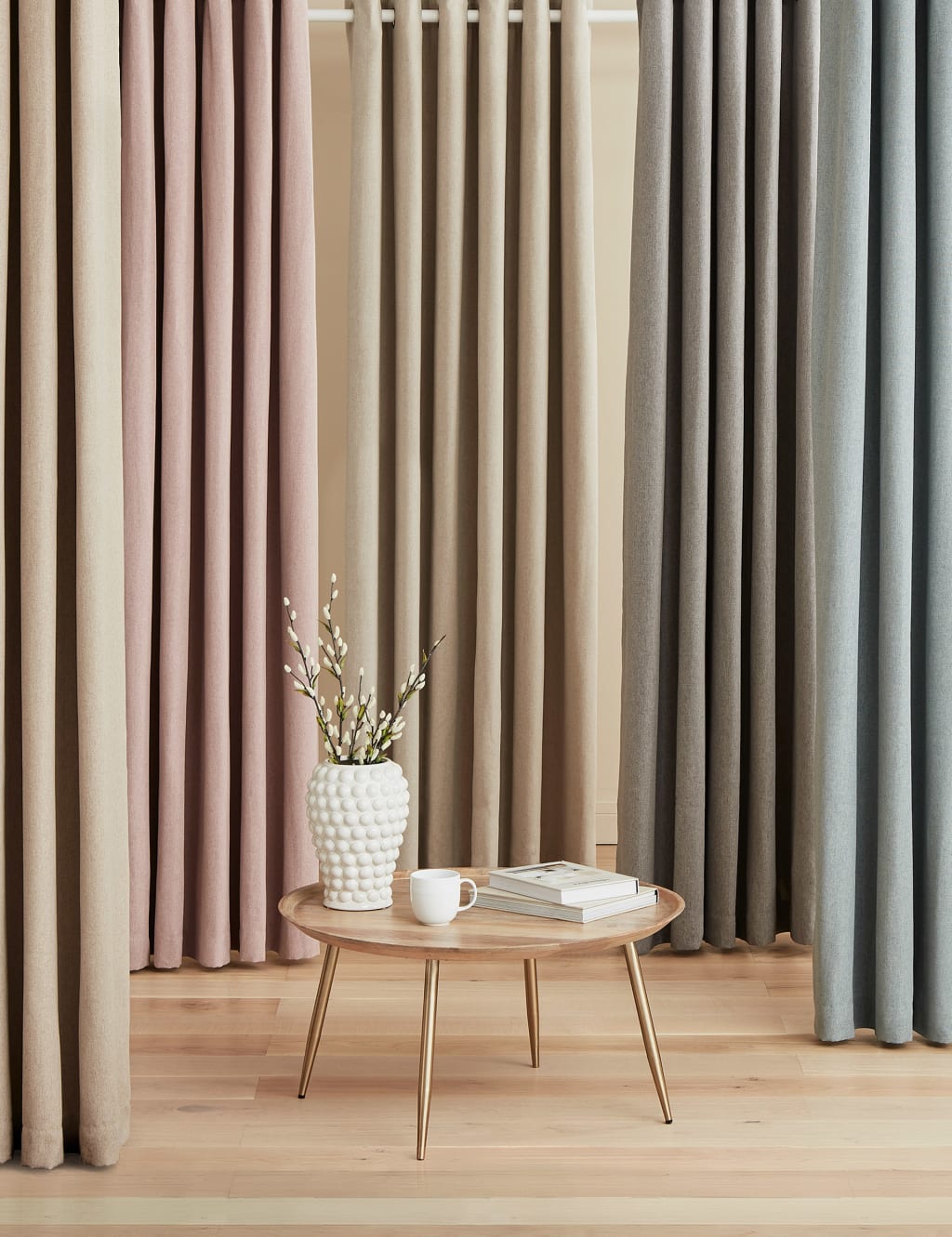 Brushed Eyelet Blackout Thermal Curtains 5 of 5