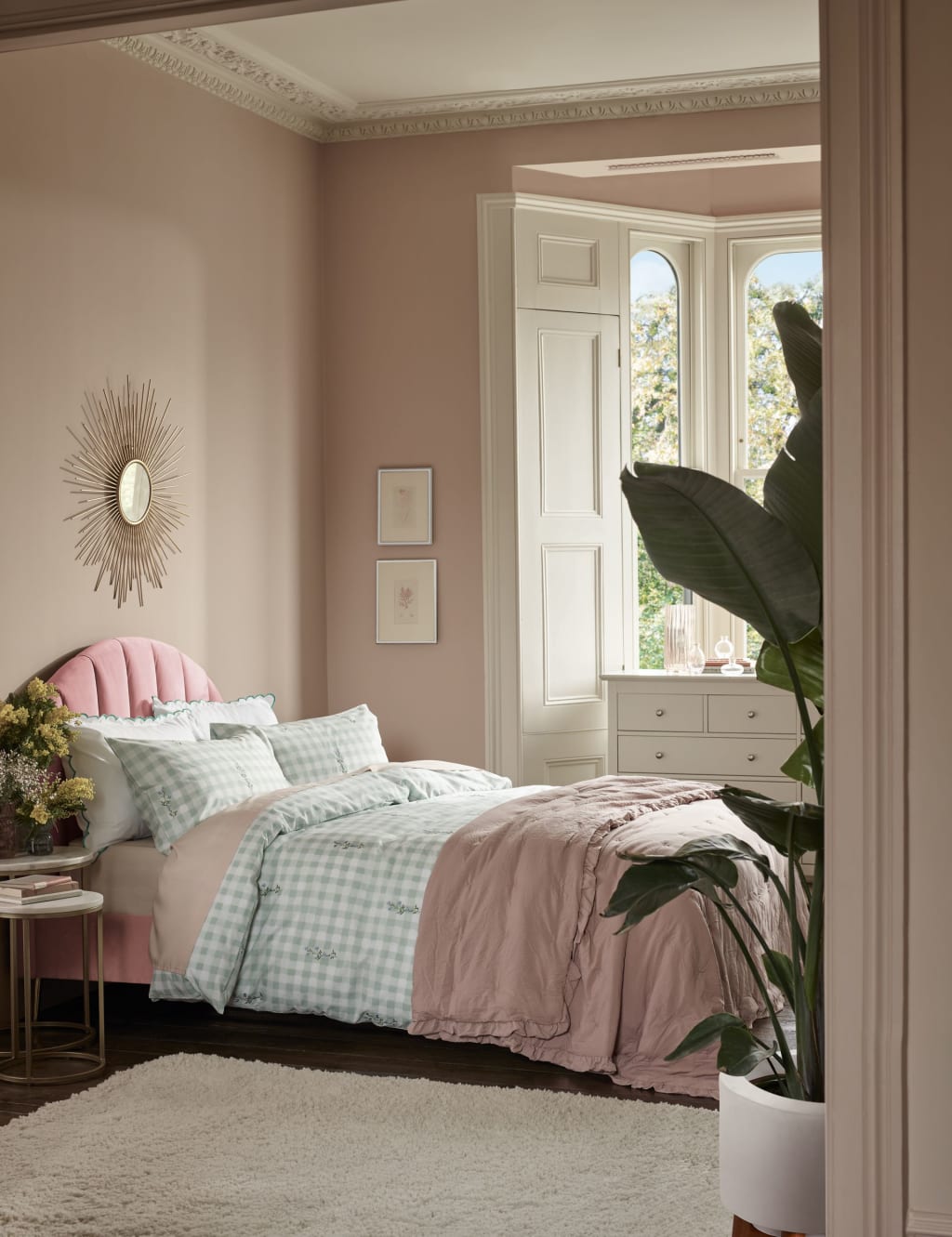 Pearl Velvet Bed 7 of 8