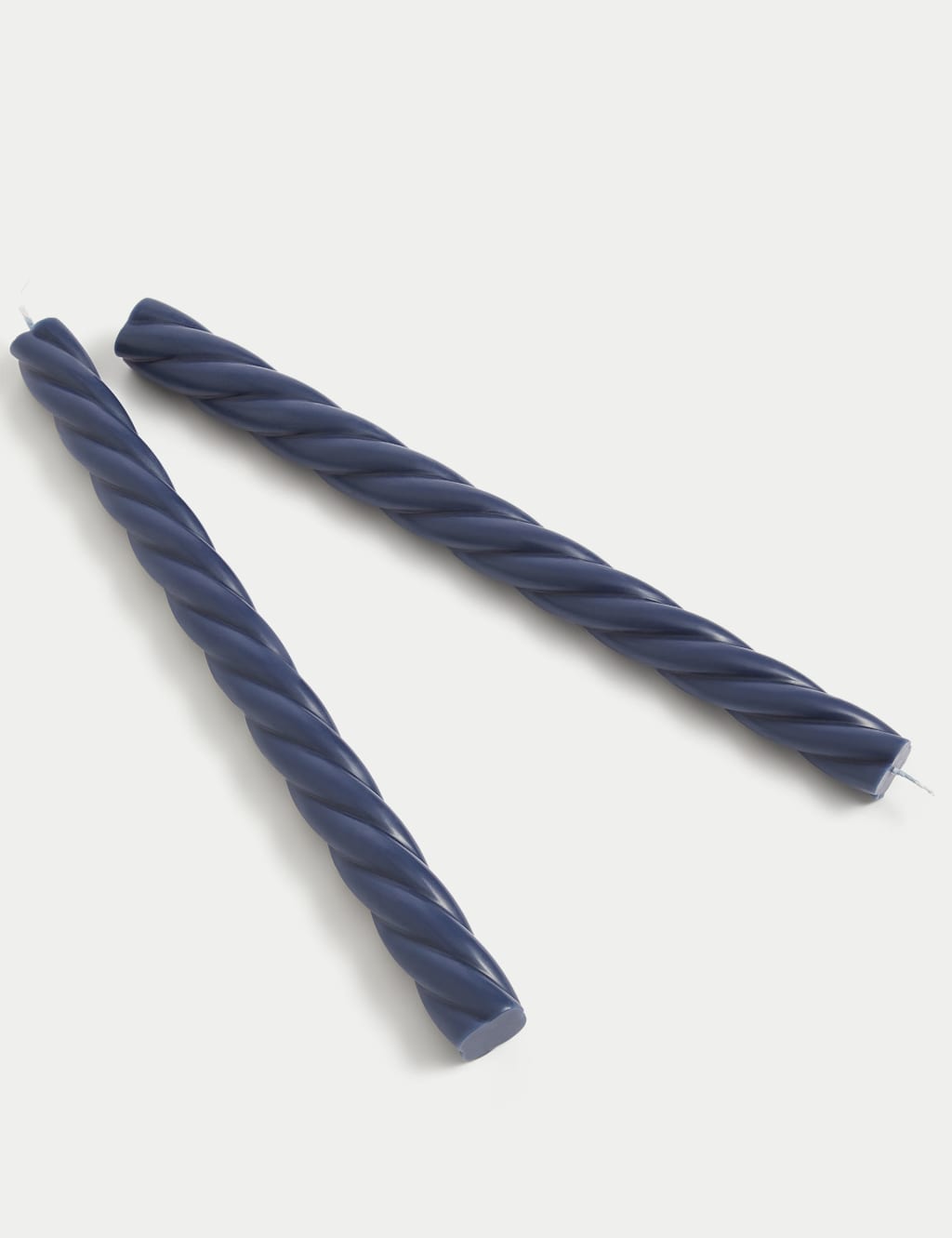 Set of 2 Twisted Dinner Candles 3 of 3