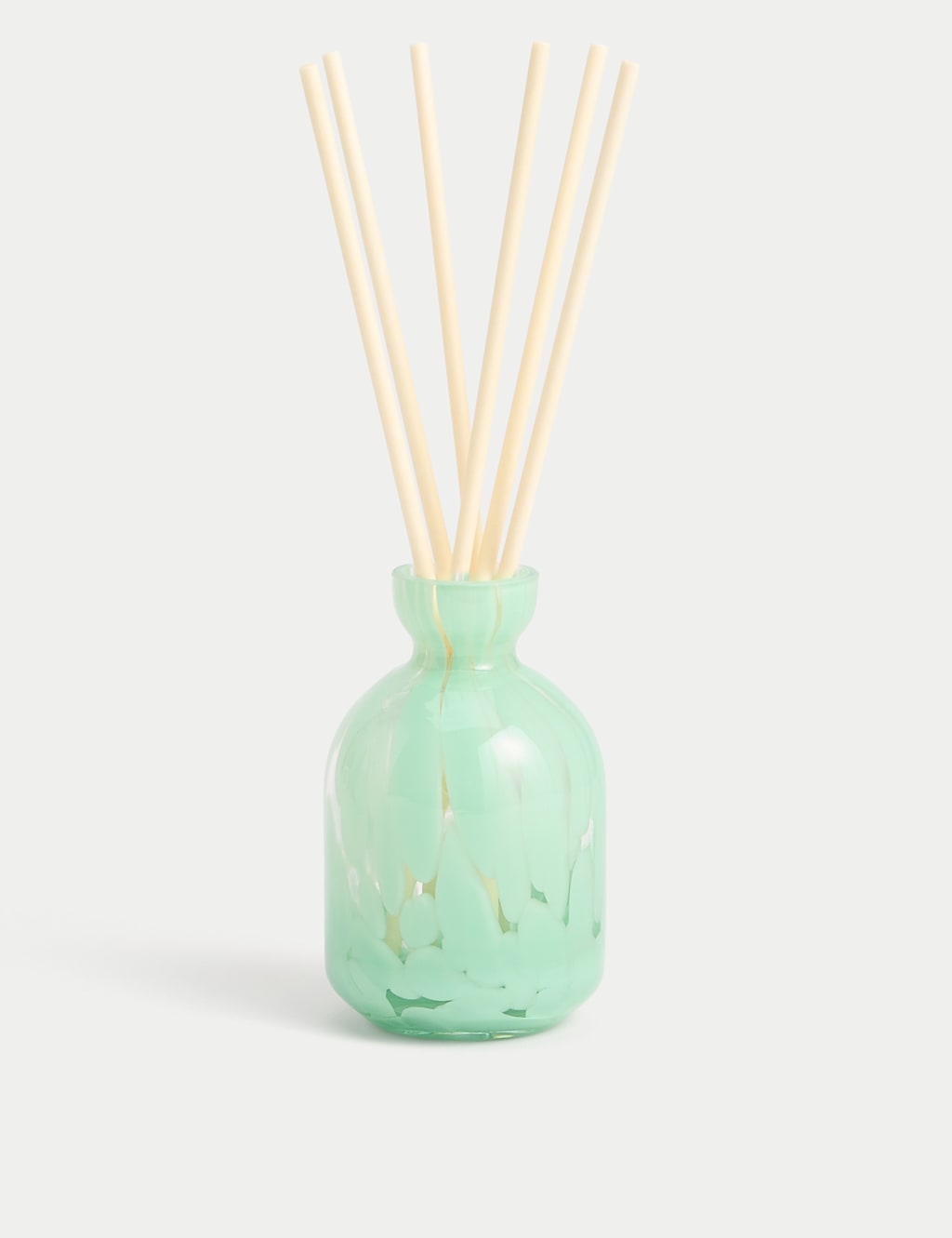 Lychee & Dragonfruit Pre-Fragranced Reed Diffuser 3 of 3