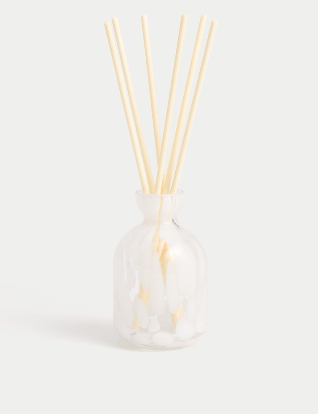 Lychee & Dragonfruit Pre-Fragranced Reed Diffuser 3 of 3