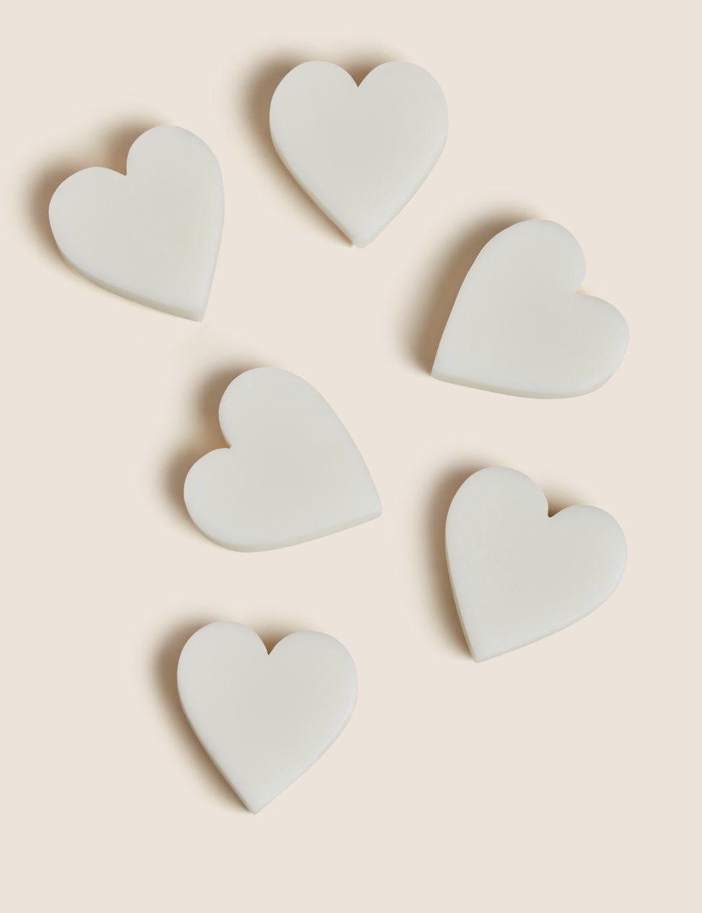 Dark Amber & Vanilla Heart Wax Melts 3 of 3