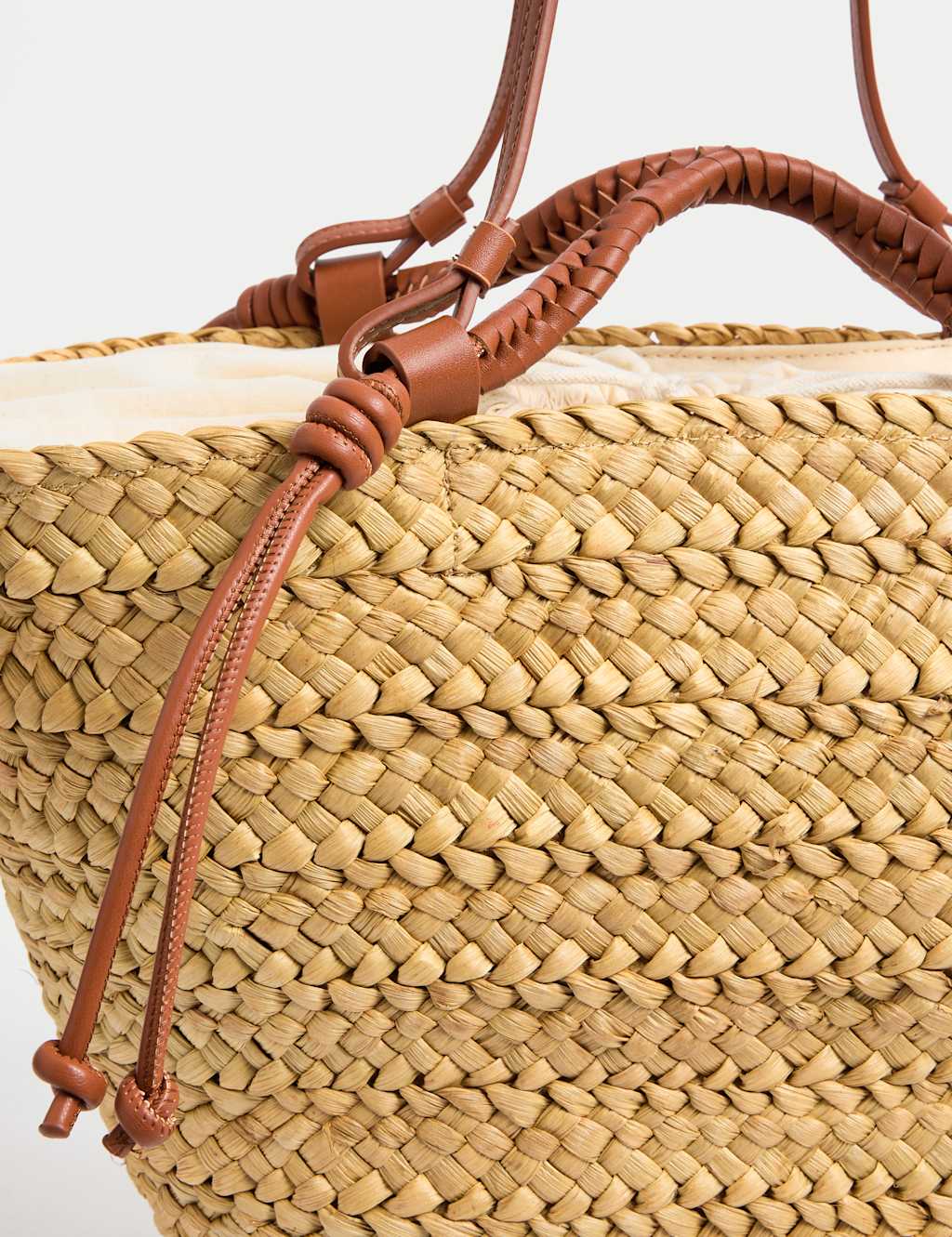 Straw Basket Bag 2 of 4