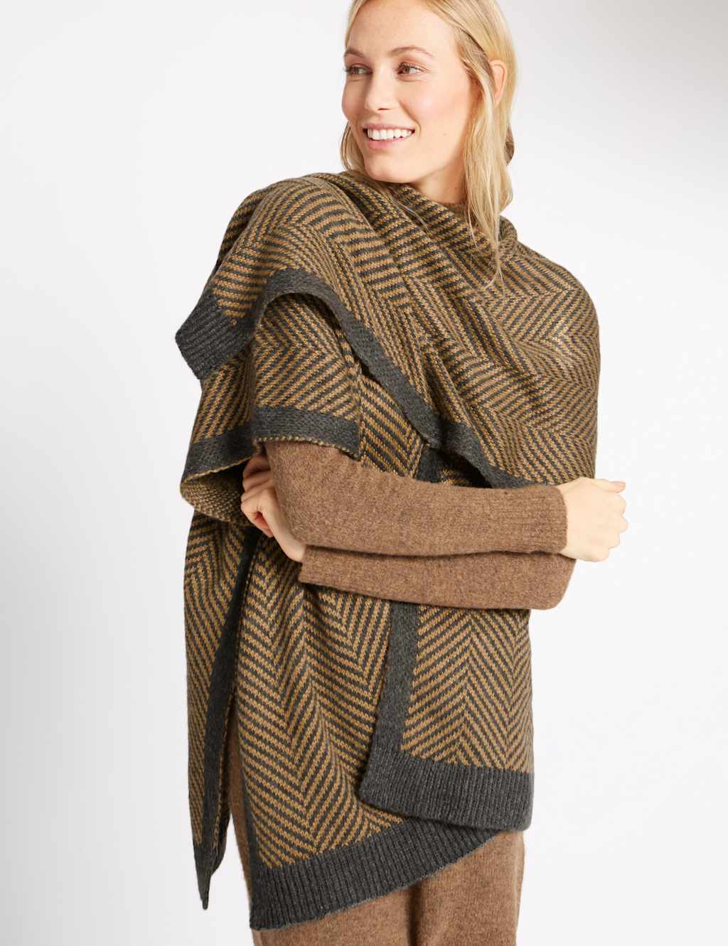 Herringbone Knit Wrap 4 of 4
