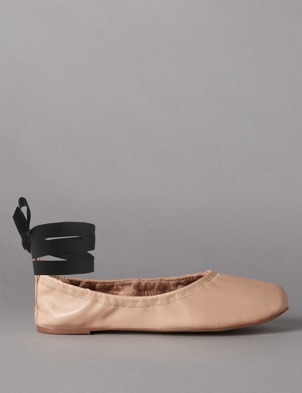 Pump Shoes with Insolia Flex® 2 of 6