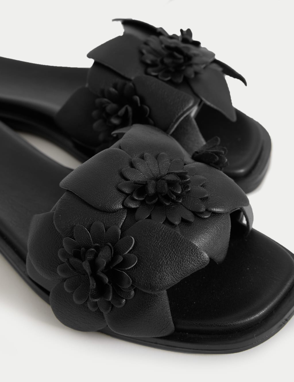 Leather Corsage Flat Mules 3 of 4