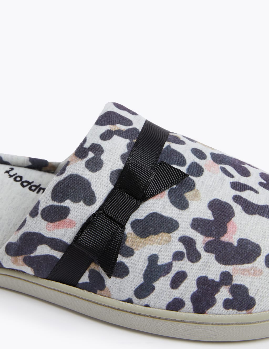 Bow Mule Slippers with Secret Support 3 of 4