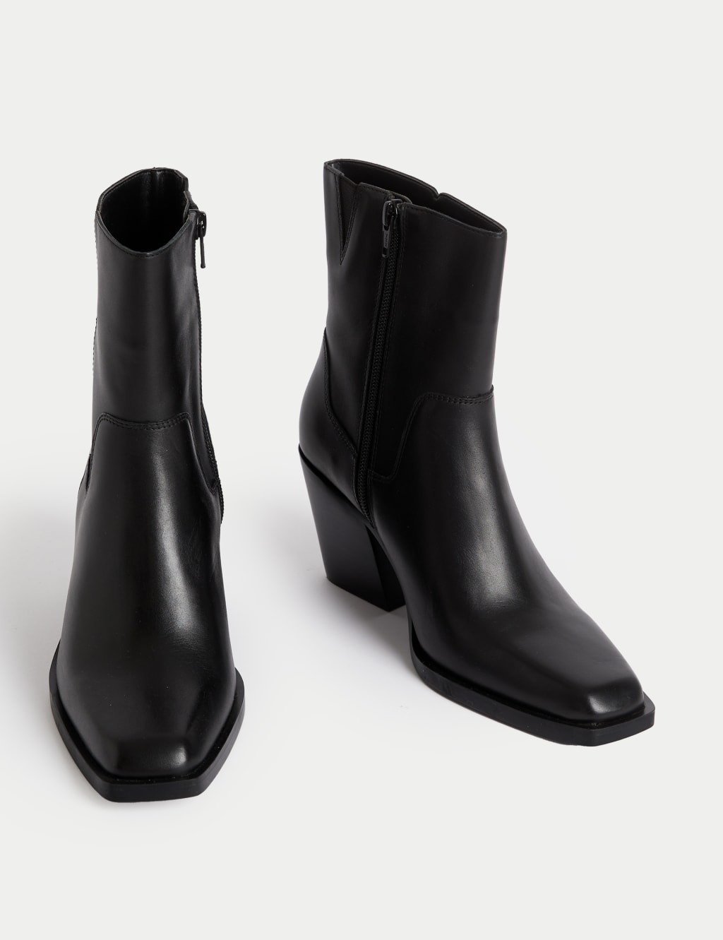 Chisel toe cowboy boots clearance