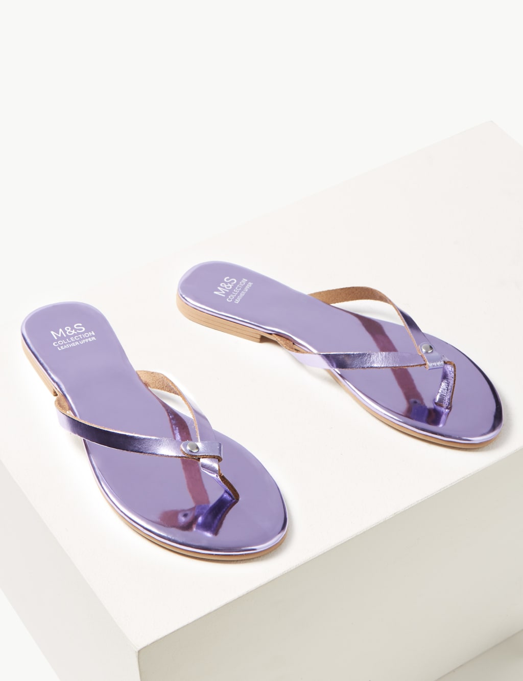 Leather Flip-Flops 3 of 5