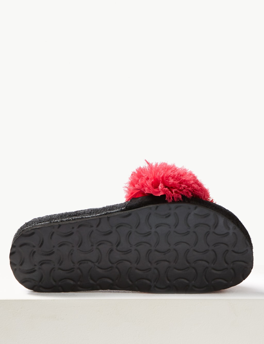 The Zoë Pom-Pom Sliders 5 of 6