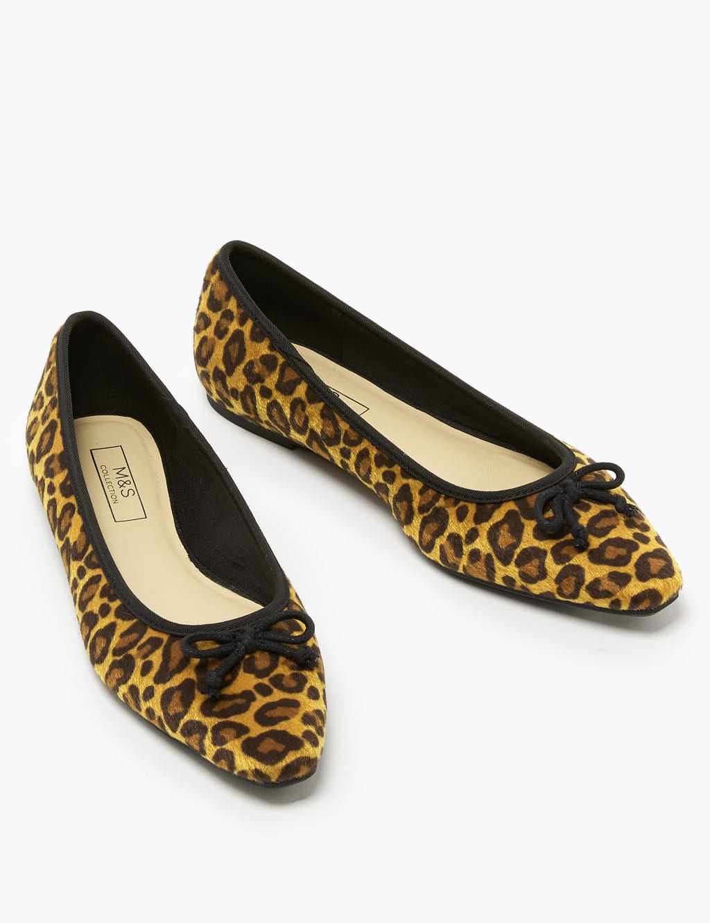 Leopard Print Pointed Pumps 3 of 5