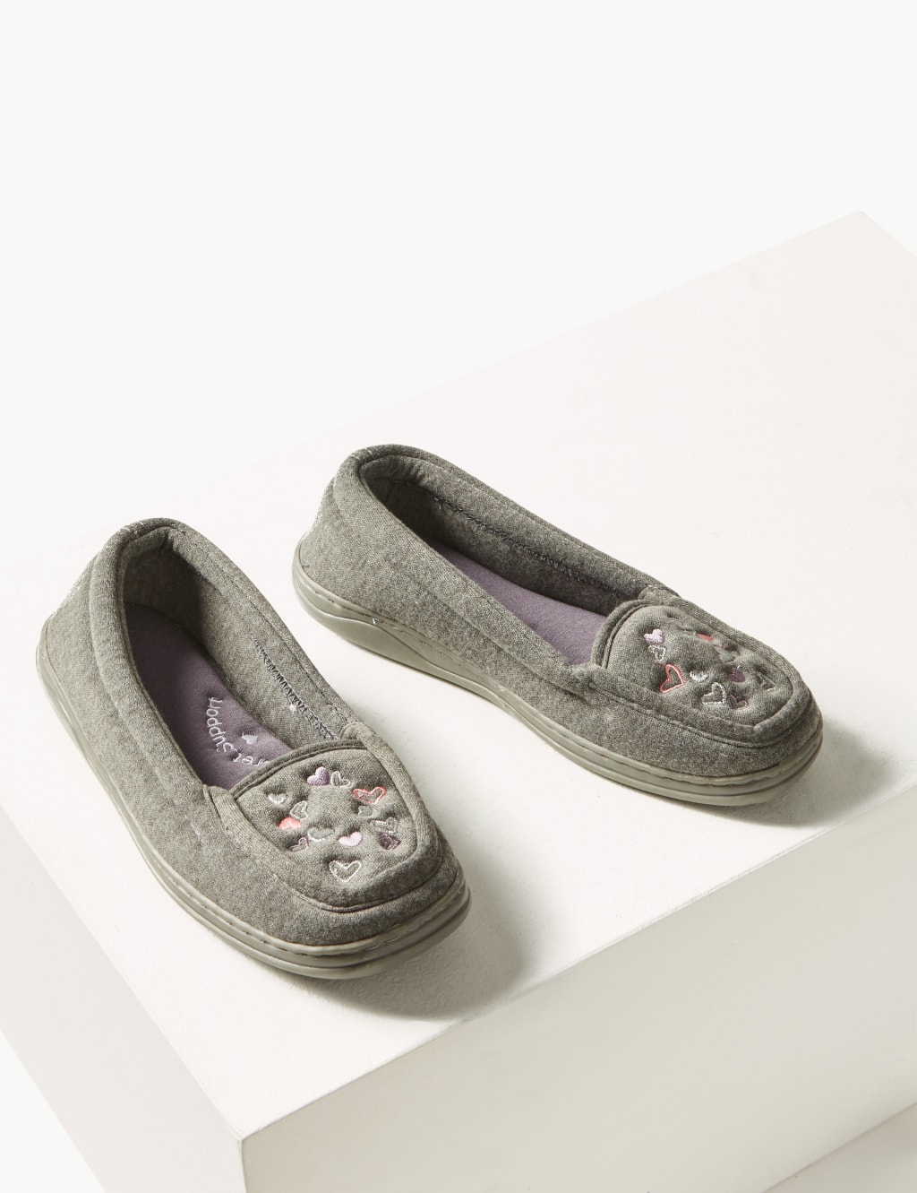 Embroidered moccasin slippers on sale