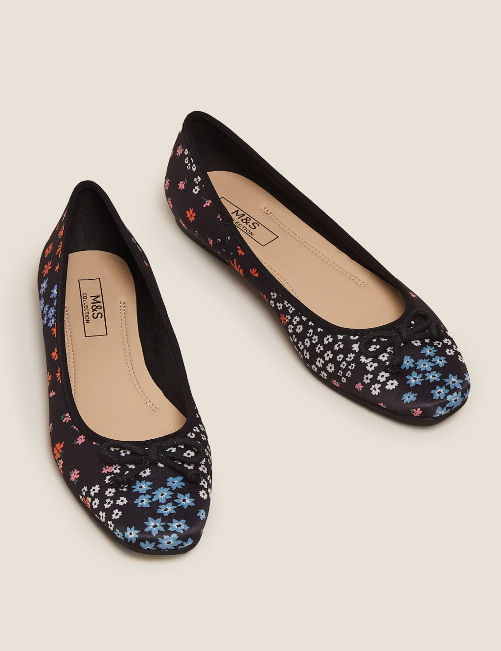 Floral ballet pumps top