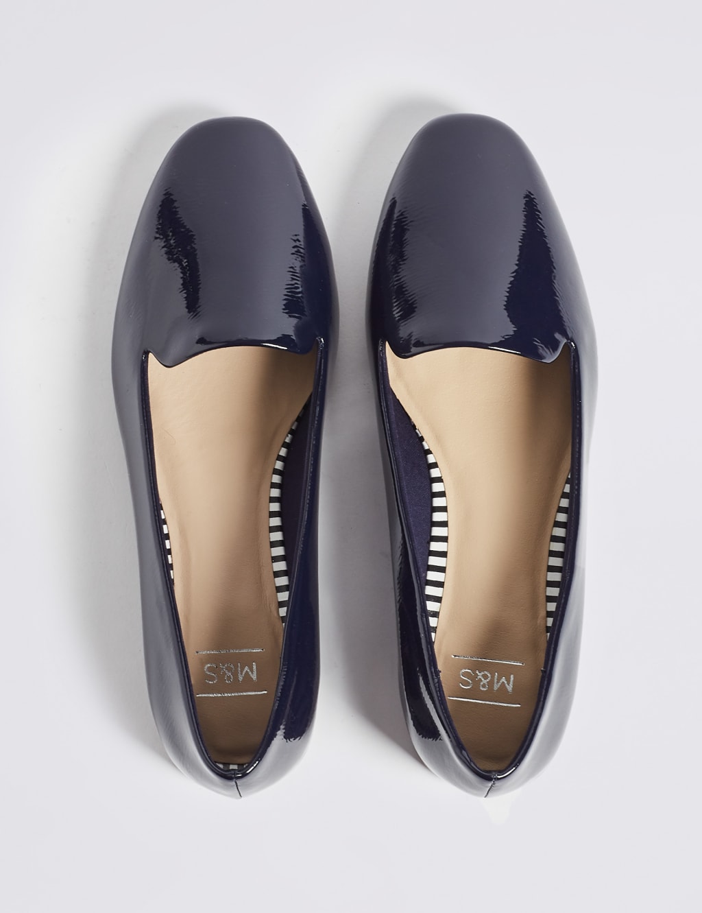 Slip-on Pumps 4 of 6
