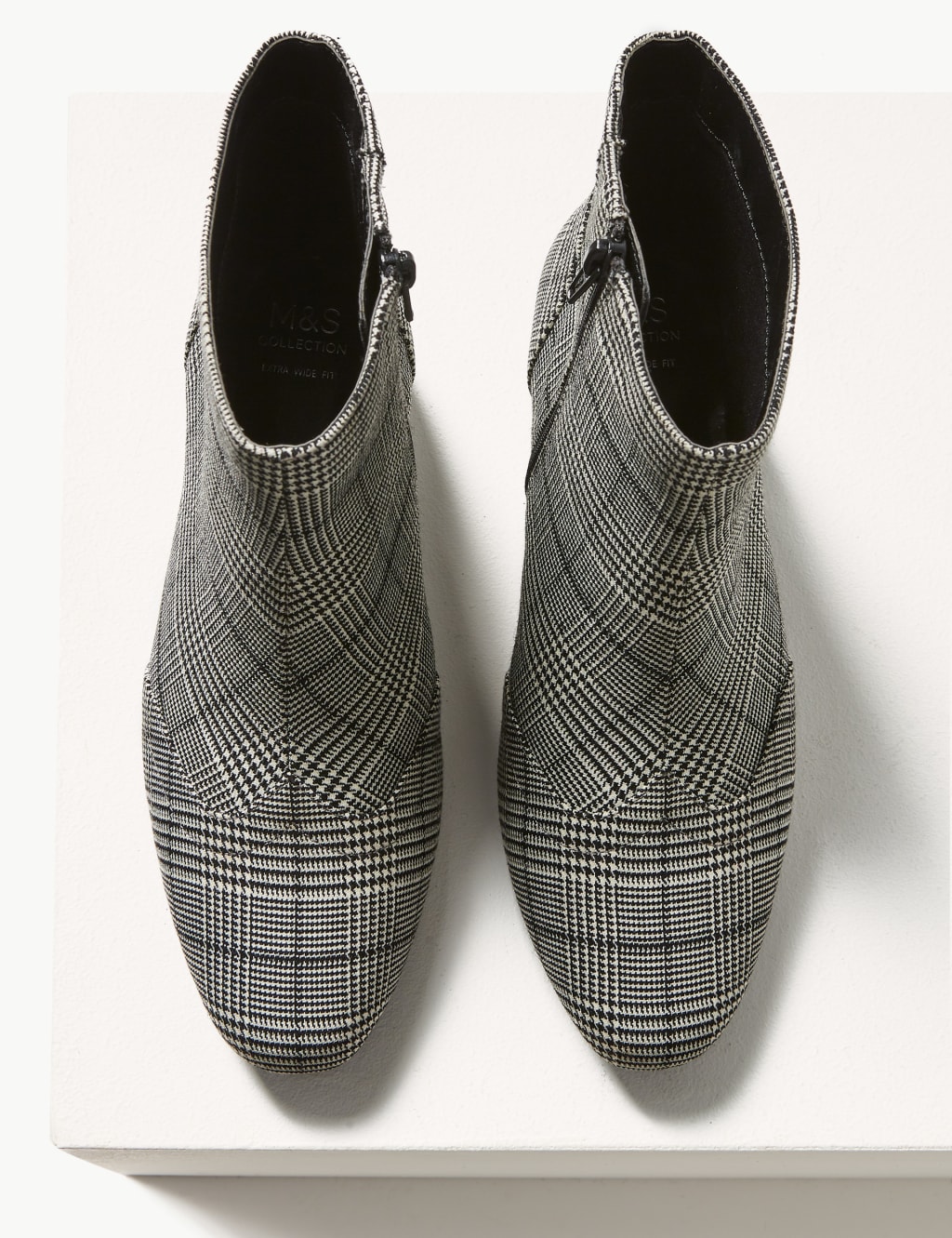 Extra Wide Fit Brogue Ankle Boots 4 of 6