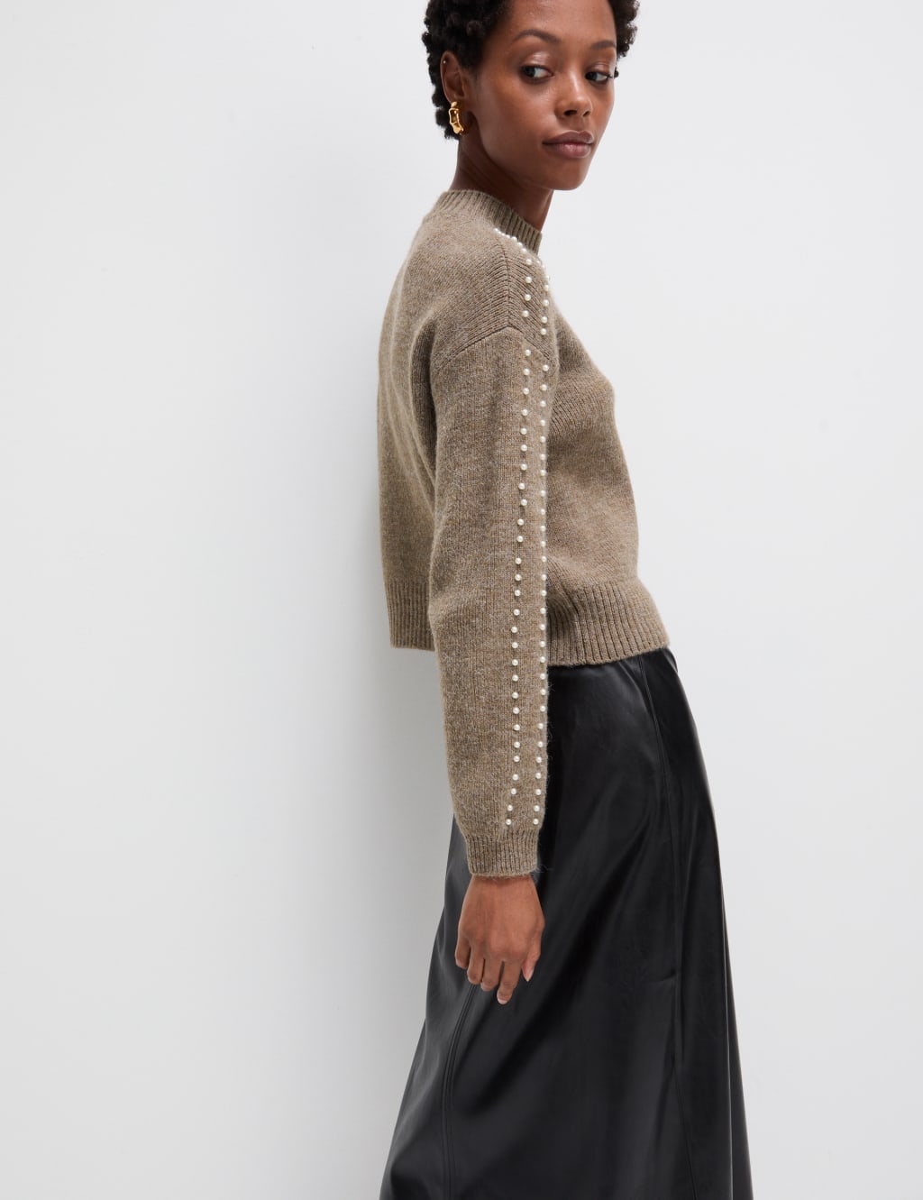 Cropped long sleeve jumper outlet