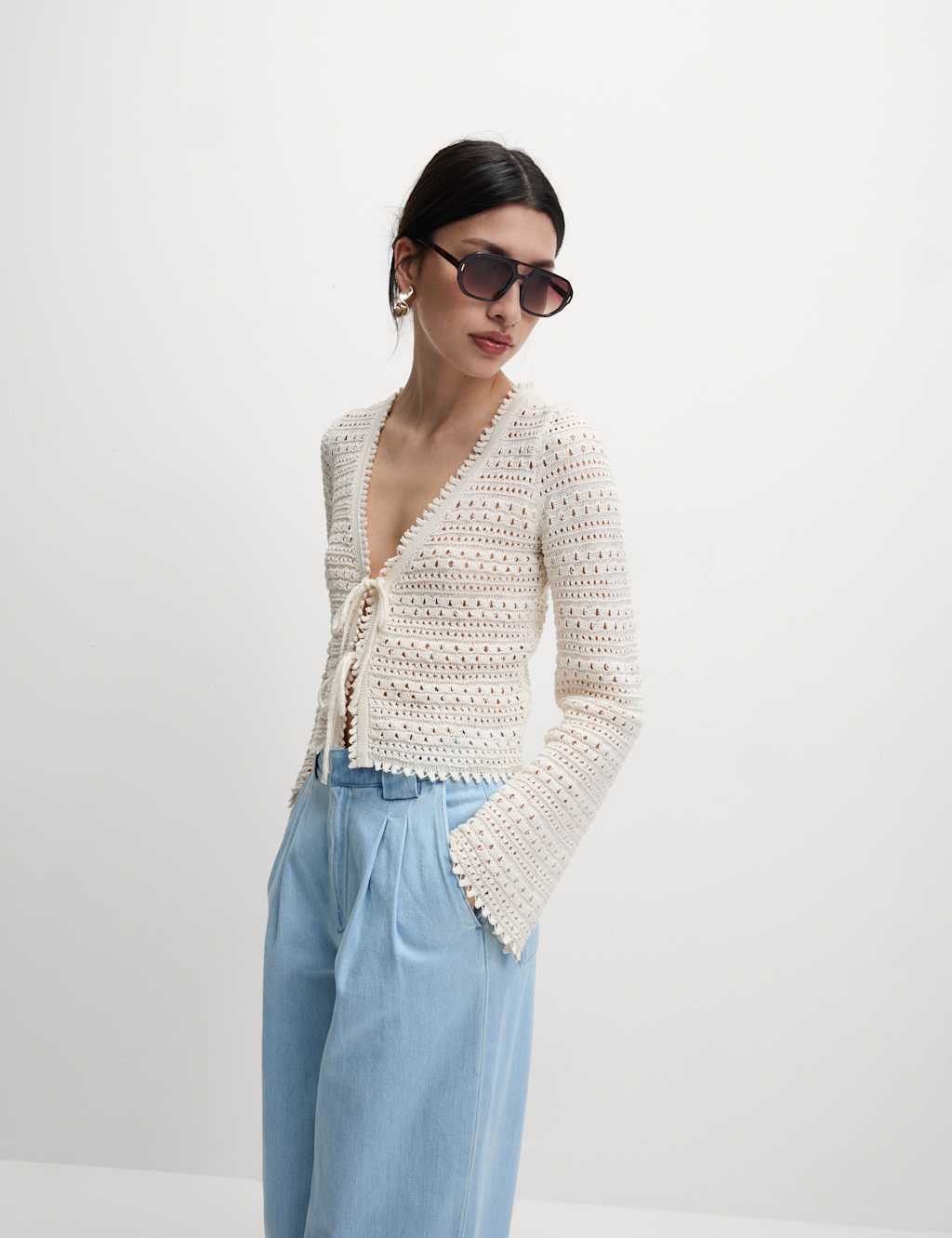 Cotton Blend Pointelle V-Neck Tie Front Cropped Cardigan 3 of 8