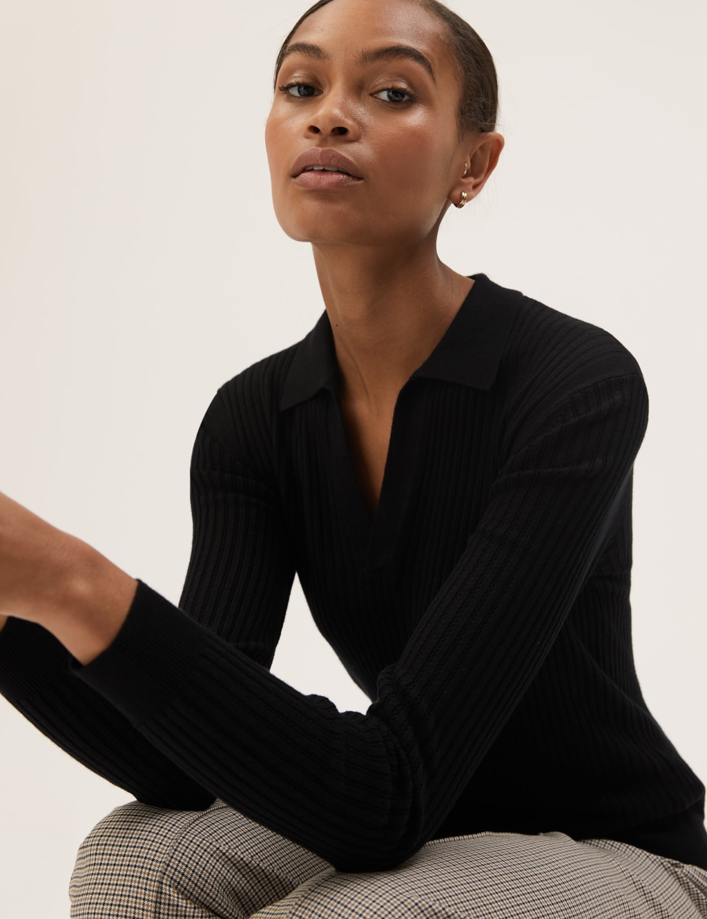 Ribbed Collared V-Neck Jumper 3 of 6