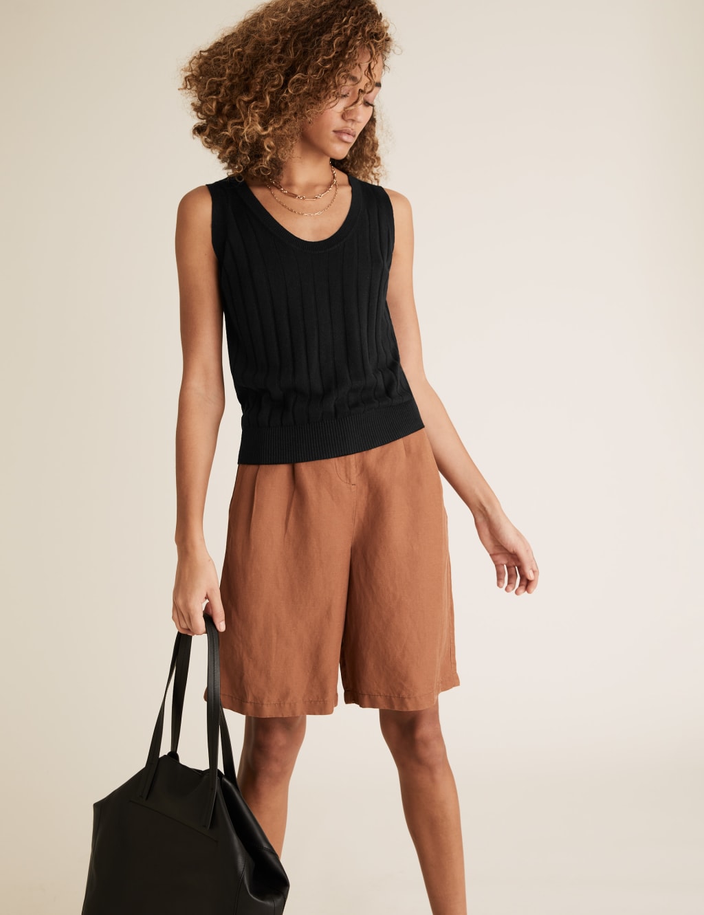 Linen Knitted Vest 1 of 5