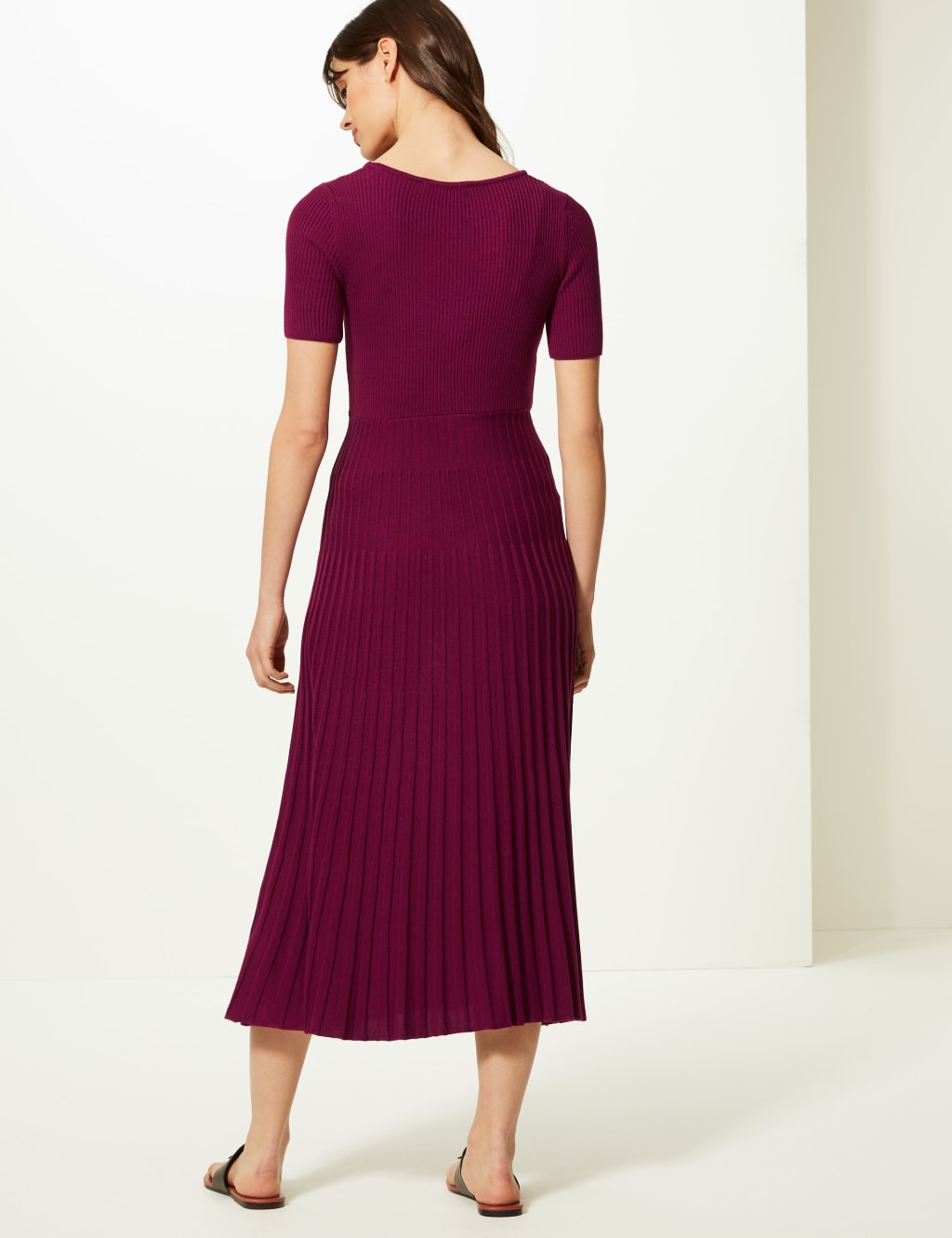 Ribbed Short Sleeve Knitted Dress 4 of 4