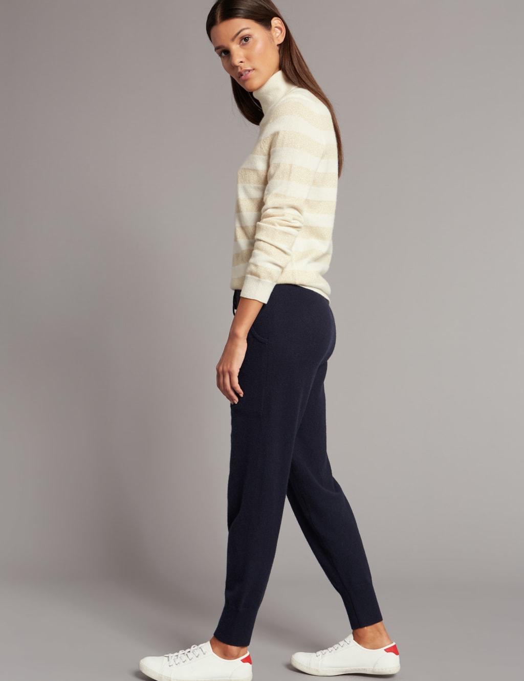 Pure Cashmere Joggers 3 of 6