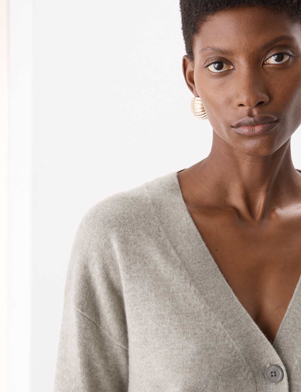 Pure Cashmere V-Neck Button Front Cardigan 6 of 7