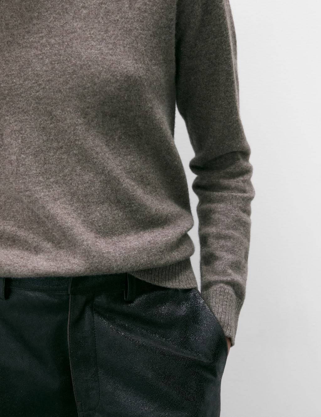 Pure Cashmere Crew Neck Jumper 4 of 7
