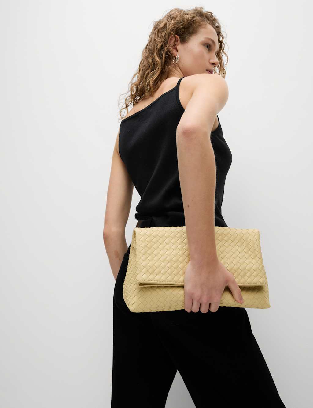 Square Neck Fitted Knitted Vest 6 of 7