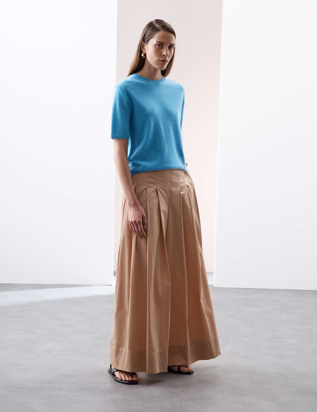 Pure Cashmere Textured Crew Neck Knitted Top 3 of 6