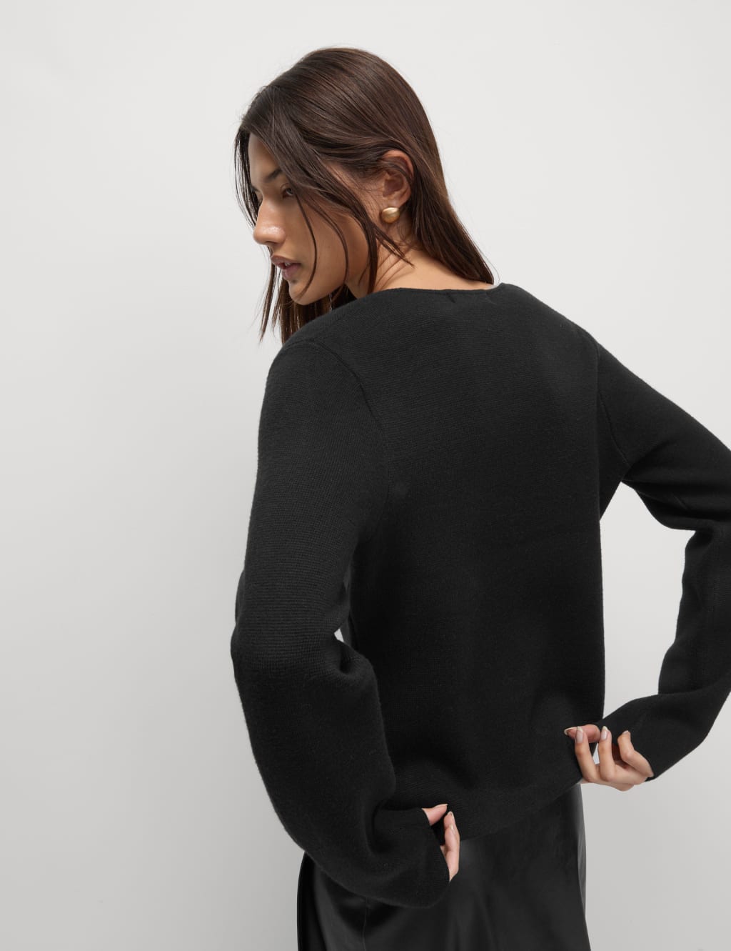 Soft Touch V-Neck Waisted Knitted Jacket 4 of 6