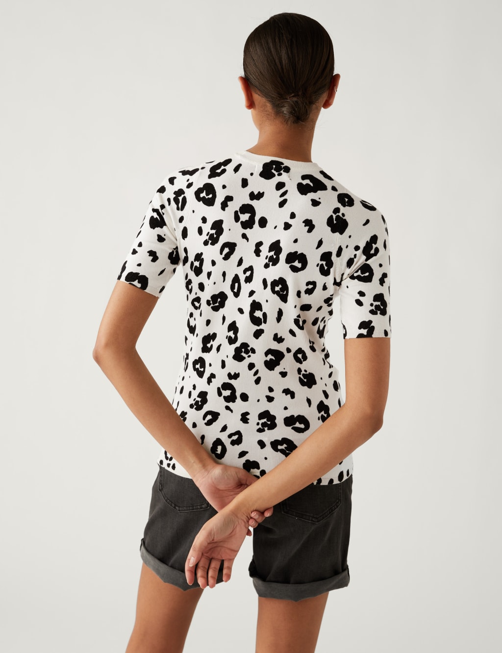 Animal Print Crew Neck Knitted Top 5 of 6