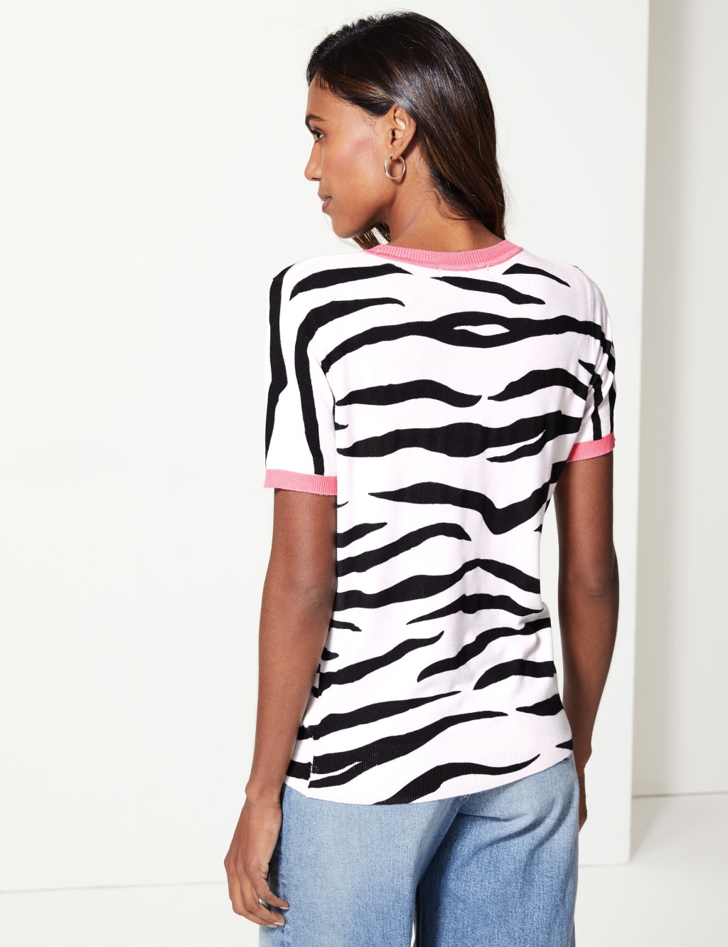 Animal Print Round Neck Knitted Top 4 of 4