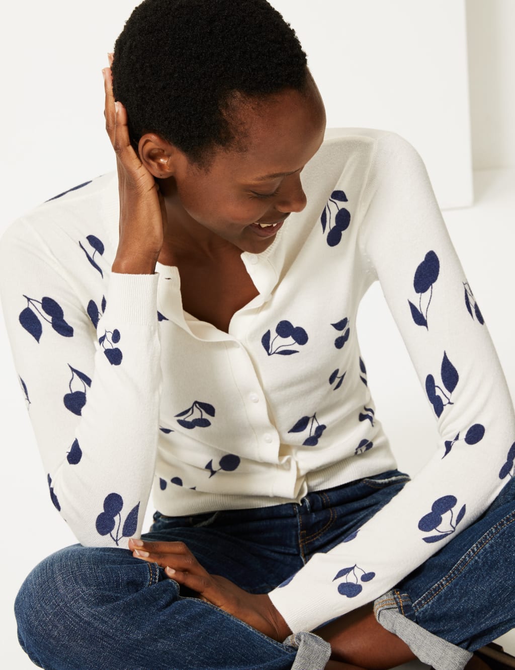 Printed Round Neck Cardigan 3 of 4