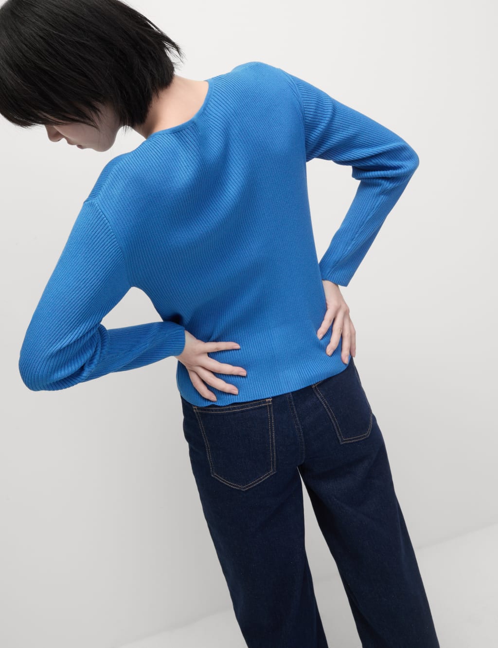 Ribbed Crew Neck Cardigan 4 of 7
