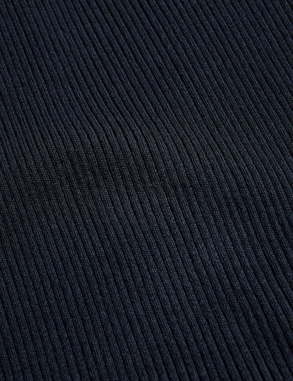 Ribbed Crew Neck Fitted Knitted Vest 7 of 7