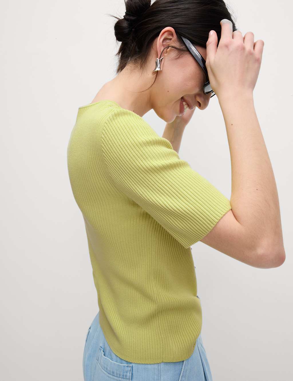Textured Crew Neck Pearl Look Button Cropped Knitted Top 5 of 7