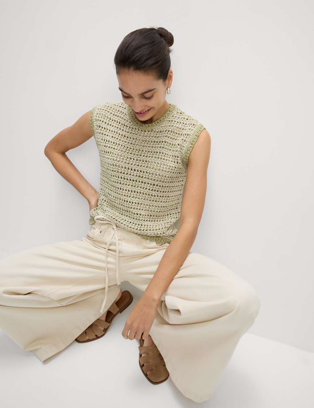 Crew Neck Slim Fit Knitted Vest with Cotton 4 of 7