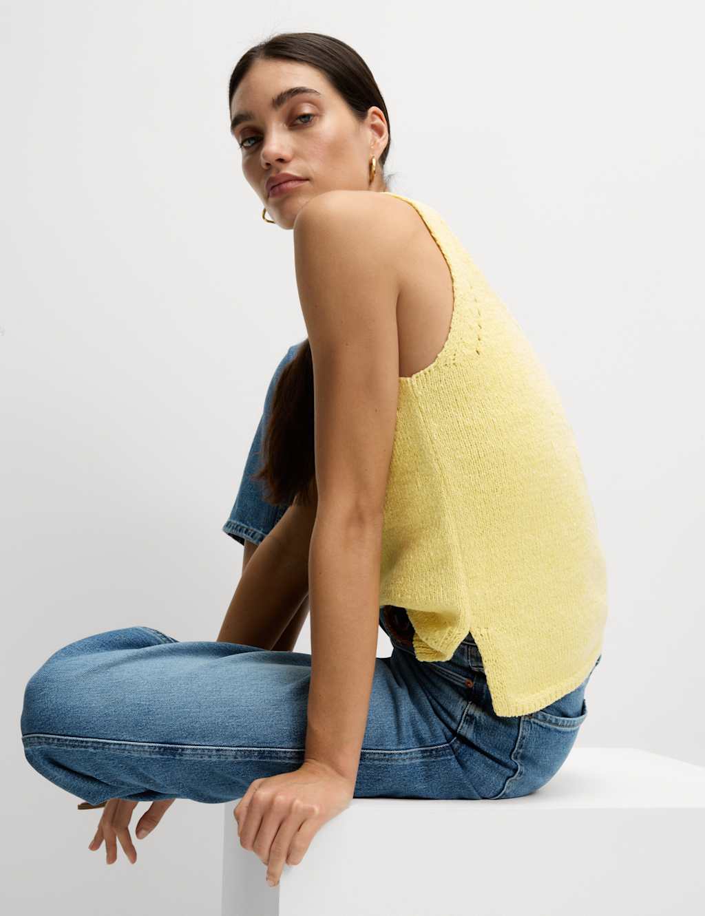 Cotton Blend Textured V-Neck Knitted Vest 3 of 7