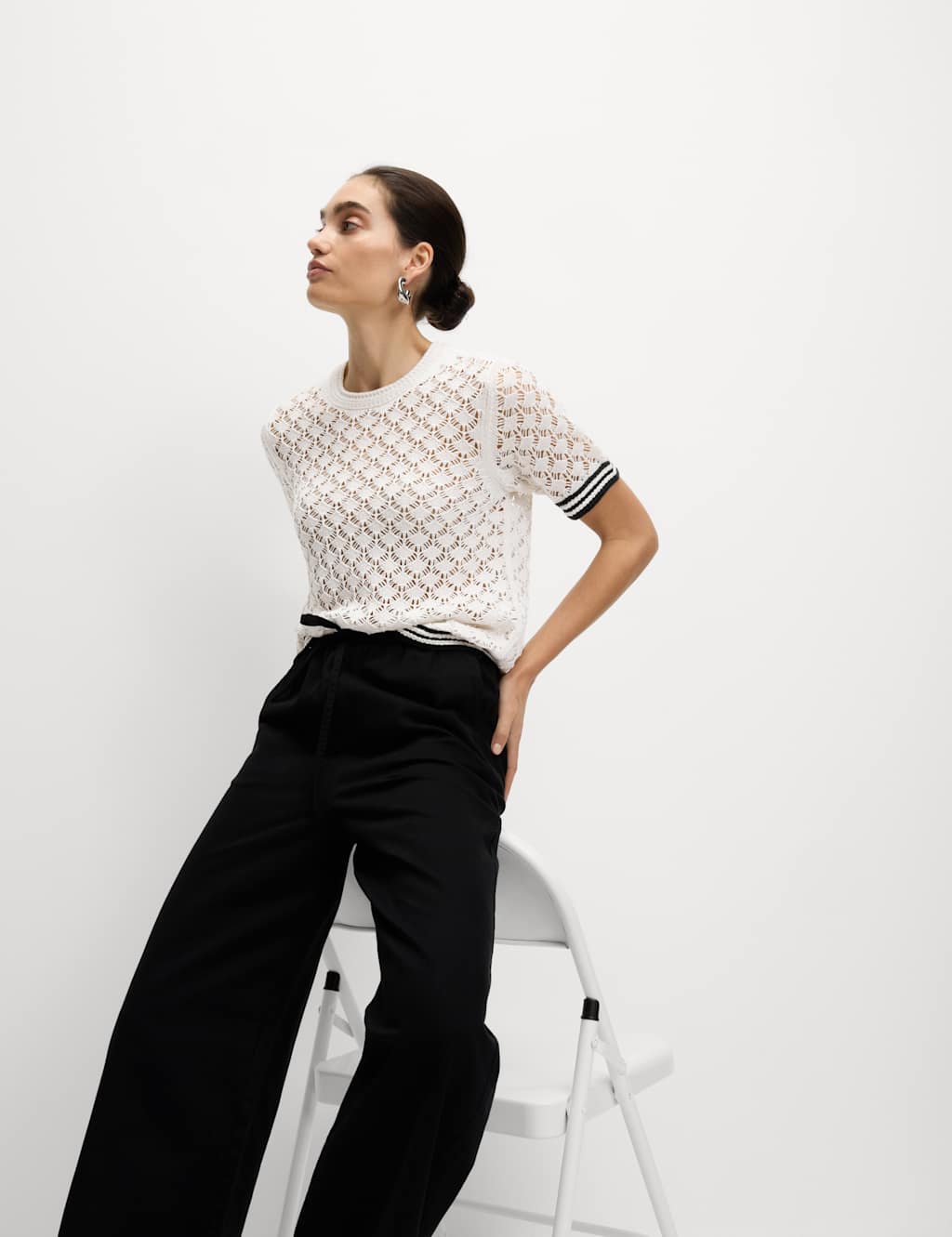 Pointelle Crew Neck Tipped Detail Knitted Top 6 of 8