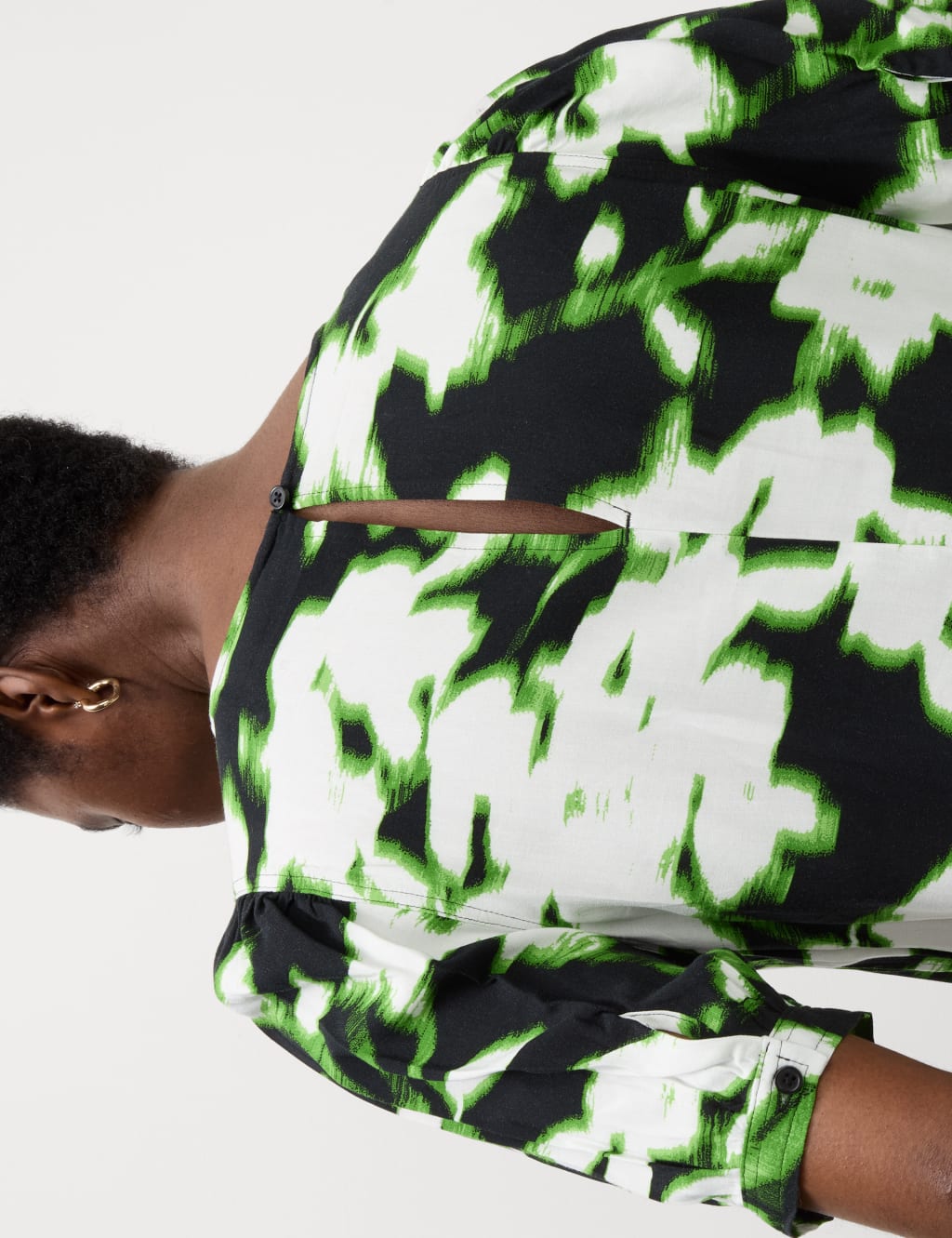 Printed Puff Sleeve Blouse 5 of 5