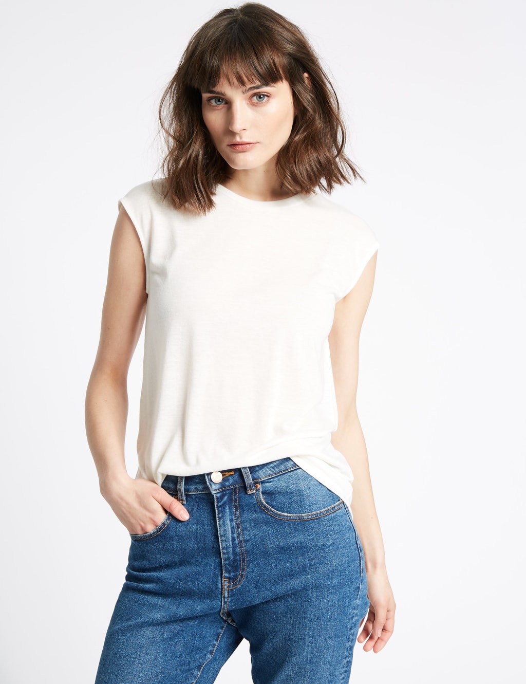 Round Neck Cap Sleeve T-Shirt with Linen 1 of 4
