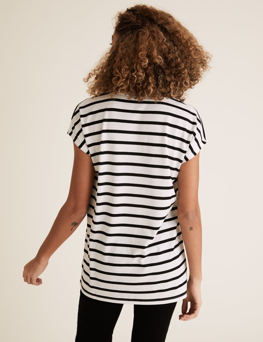 Striped V-Neck Relaxed Longline T-Shirt 5 of 5