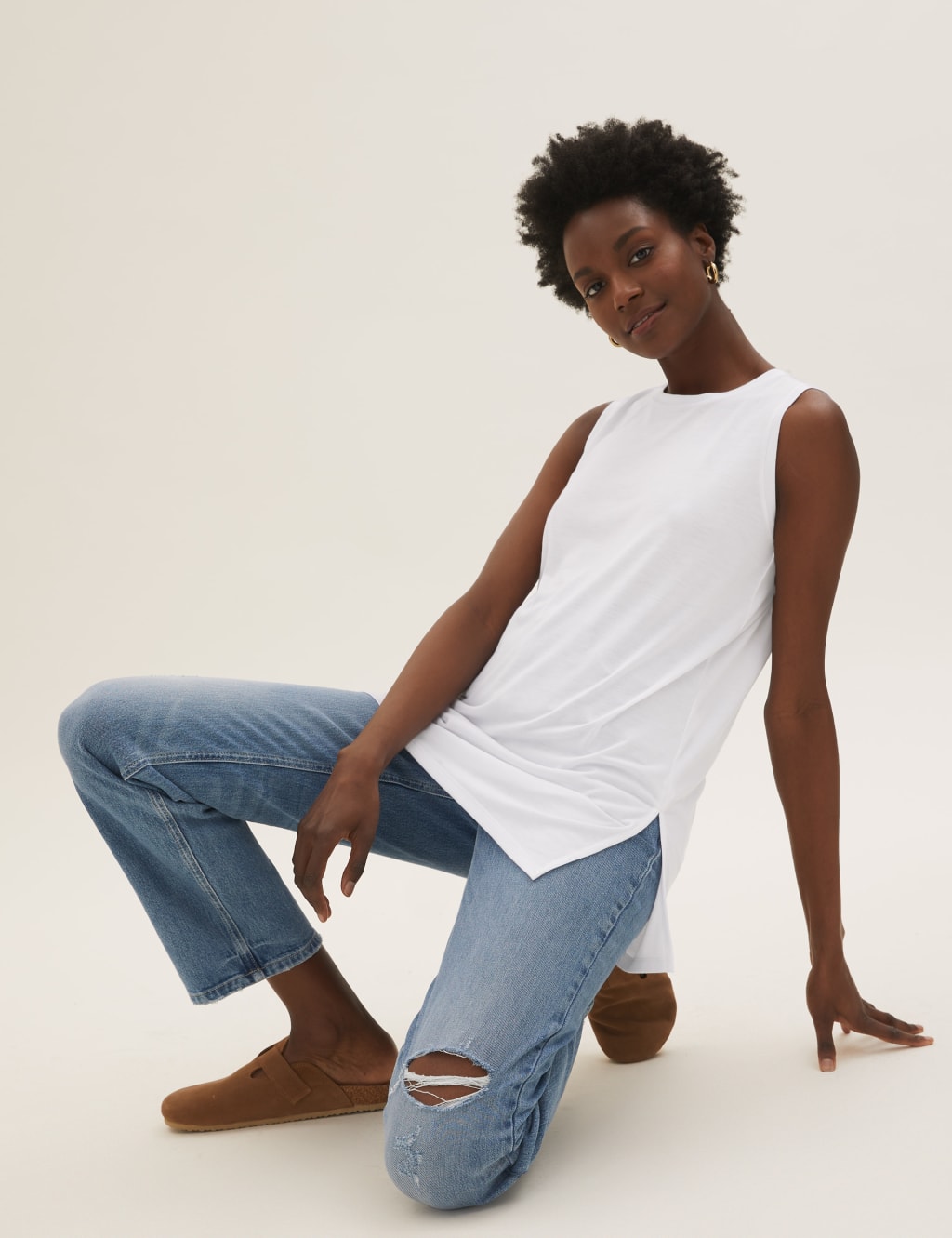 Crew Neck Relaxed Longline Vest Top 3 of 5